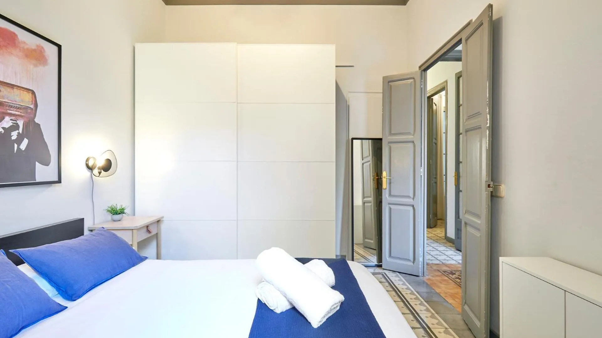 Classic Catalan Family Apartment With Balcony By Maison Pinata Barcelona 0*,